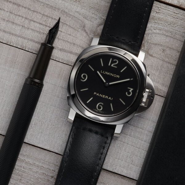 Panerai Luminor Pam 112 44mm Watch Top View 5