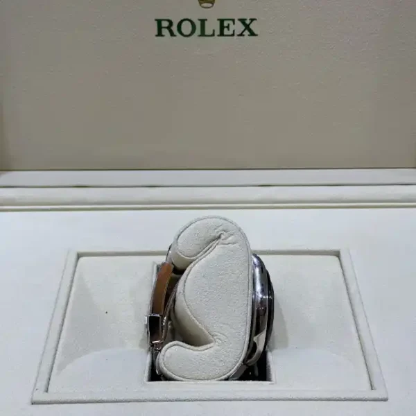 Rolex Daytona Ice Blue Diamond Dial Platinum 116506 - 2021 Pre-owned - Side