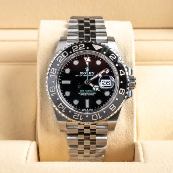 Rolex GMT Master "Buce Wayne" 126710GRNR Jubilee Front Look in the Box