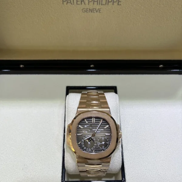 Patek Philippe Nautilus Rose Gold Brown Dial 5712:1R - Front view