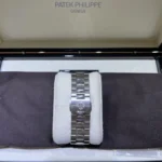 Patek Philippe Nautilus Blue Dial White Gold 5811:1G - Bracelet