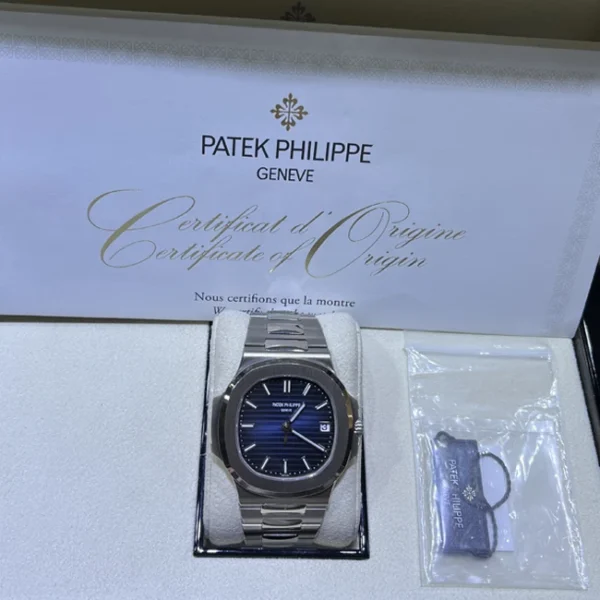 Patek Philippe Nautilus Blue Dial White Gold 5811:1G - Full set