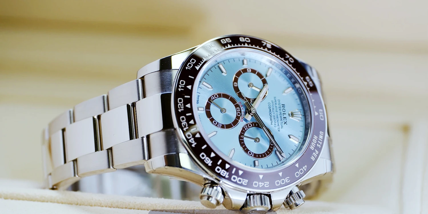 side look of rolex platinum daytona ice blue dial 126506