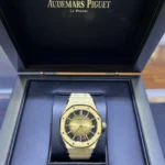 Audemars Piguet Royal Oak Frosted Gold Sunburst Dial 37 Yellow Gold 15550BA - Front look with box