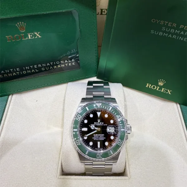 Rolex Submariner Green Bezel Starbucks 126610lv - 2021 Preowned - Full set
