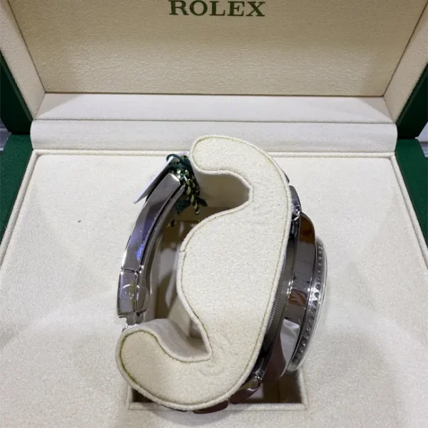 Rolex Submariner Green Bezel Starbucks 126610lv - 2021 Preowned - Side